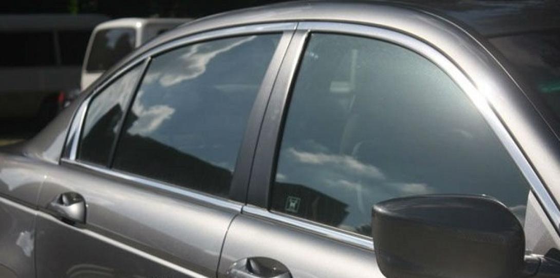 αυτοκινητο,τζαμι