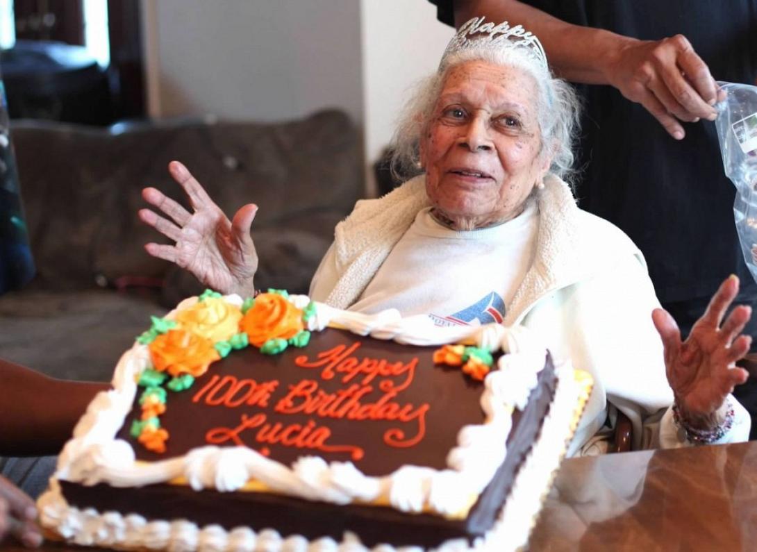 Γιαγιά κορωνοϊός