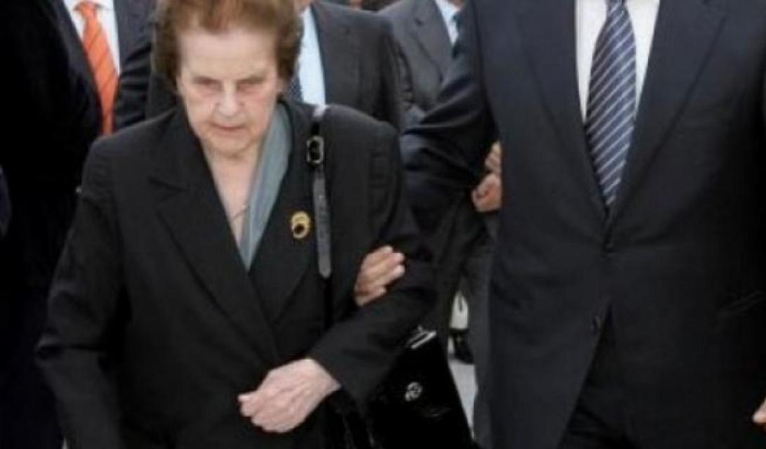 αθηνά καραμανλή