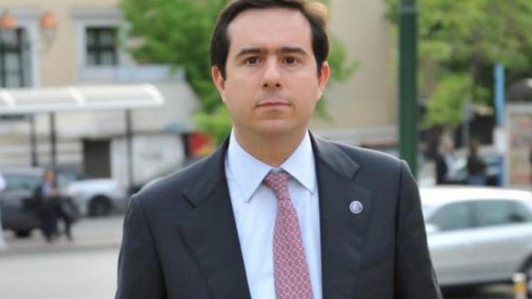 Νότης Μηταράκης