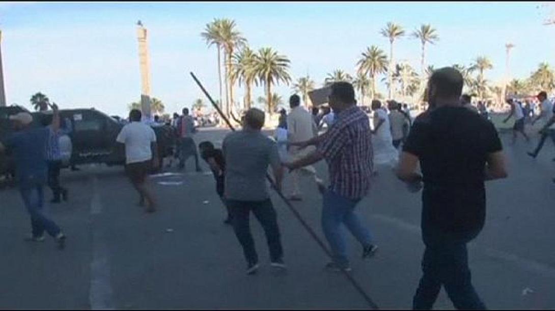 Πυρ εναντίον ξένων διπλωματικών αποστολών στη Λιβύη