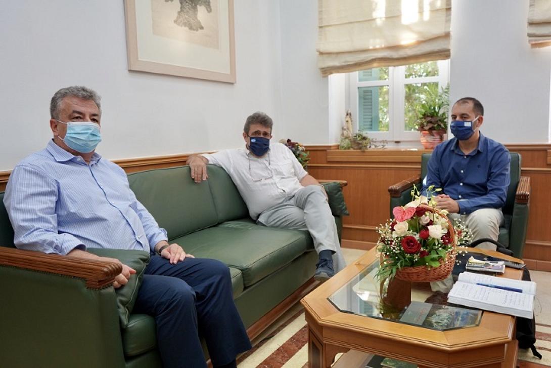 Στον Περιφερειάρχη Κρήτης  ο Νίκος Ηγουμενίδης για θέματα της Κρήτης
