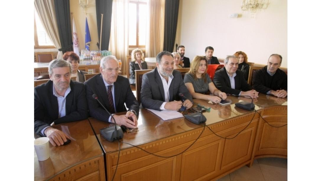 Τι λένε οι πολίτες του Ηρακλείου για Γ.Κουράκη - το έργο στο Δήμο