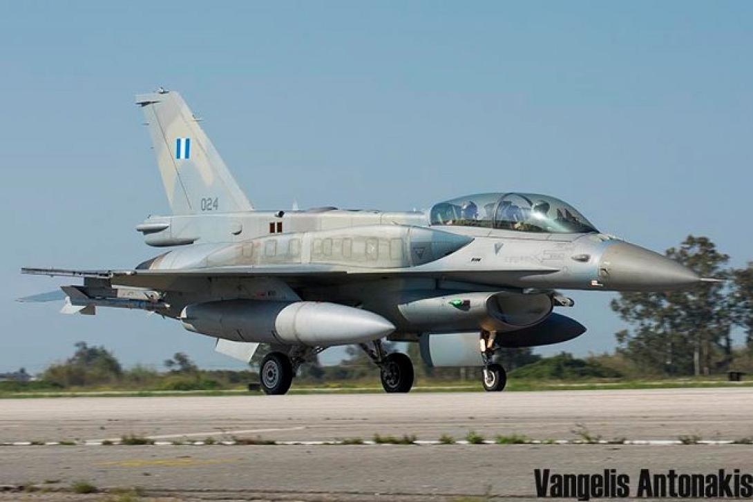 f16 πολεμικη αεροπορια.jpg