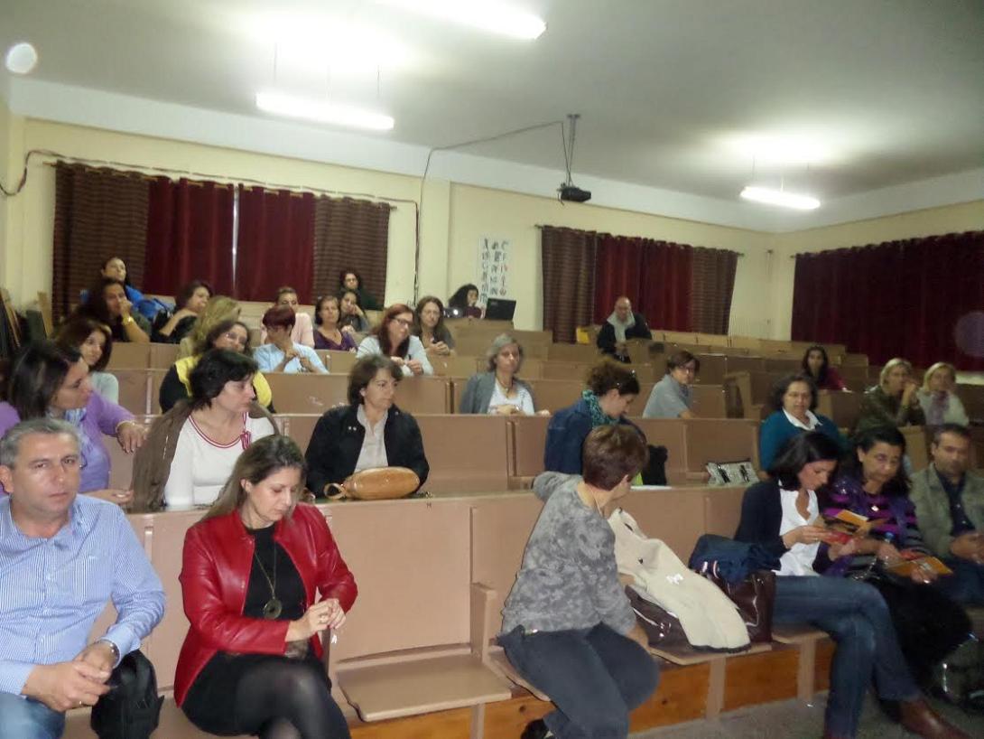 Το ΚΕΘΕΑ Αριάδνη ενημέρωσε τους γονείς του 6ου Γυμνασίου 