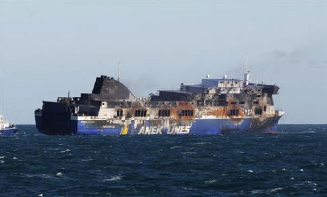 Γραφειοκρατική ταλαιπωρία καταγγέλλουν οι επιζήσαντες του Norman Atlantic