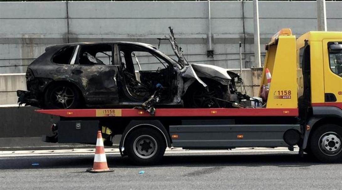 αυτοκινητο μαυρικος.jpg