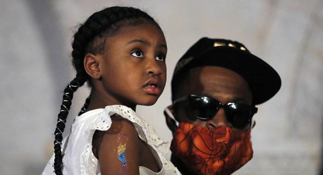 κόρη του Τζορτζ Φλόιντ