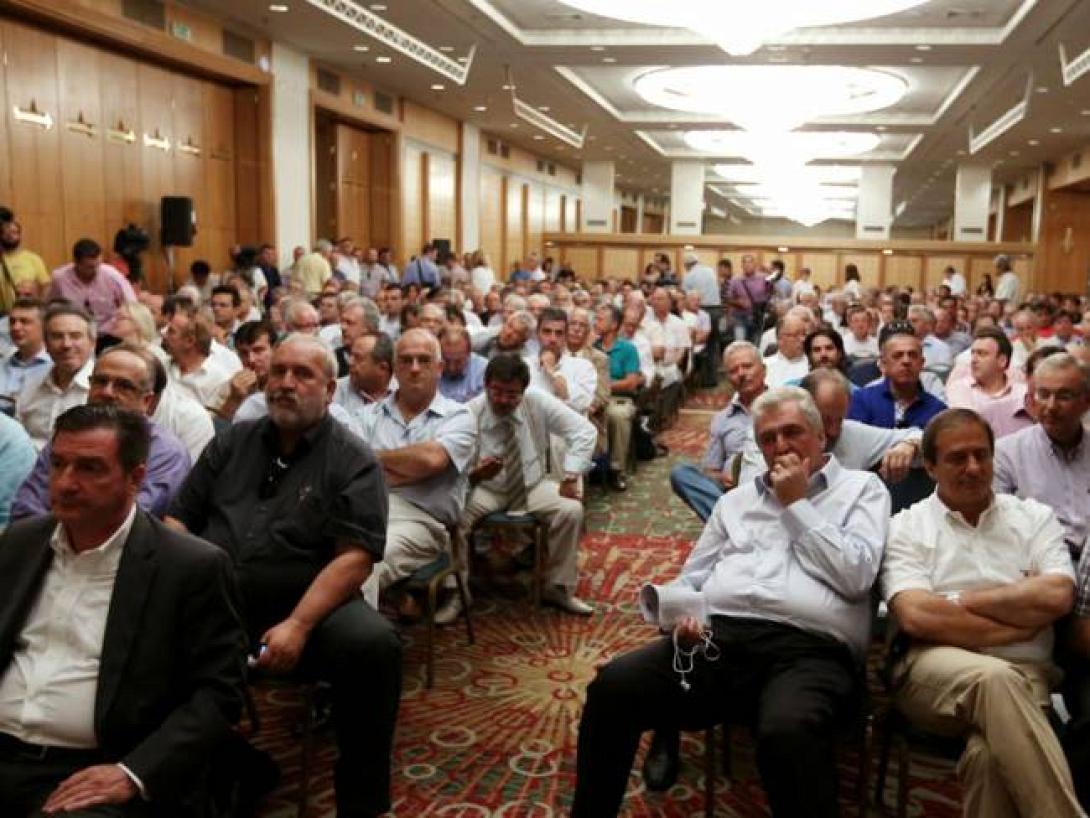 Εκλογές στην Κ.Ε.Δ.Ε (Δείτε σε απευθείας μετάδοση τη διαδικασία)