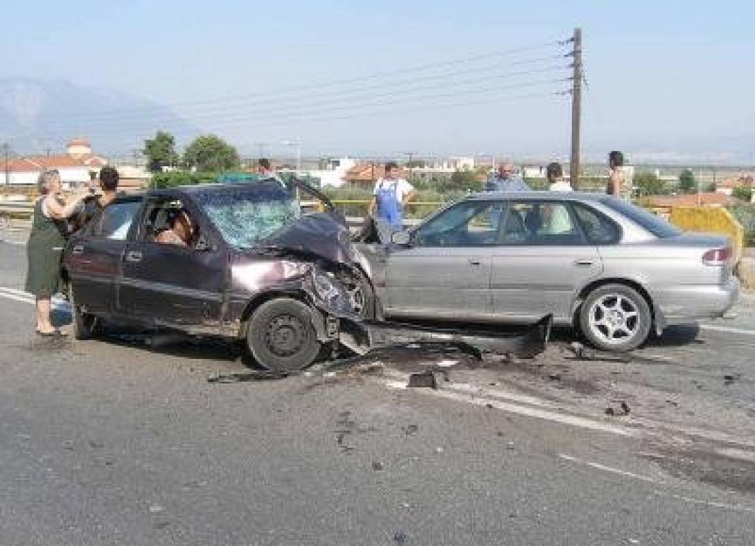Φρικτό τροχαίο στην Εθνική Οδό - Νταλίκα πέρασε πάνω από γυναίκα