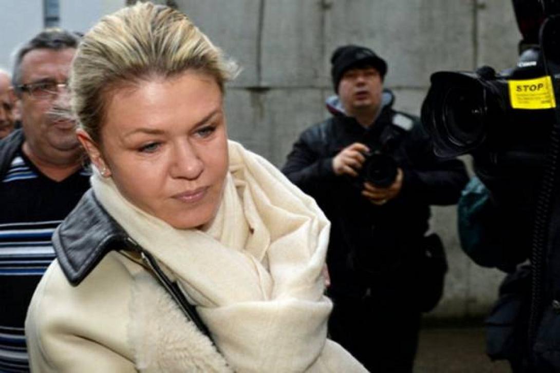 Κορίνα Σουμάχερ: «Αφήστε μας ήσυχους, φύγετε»