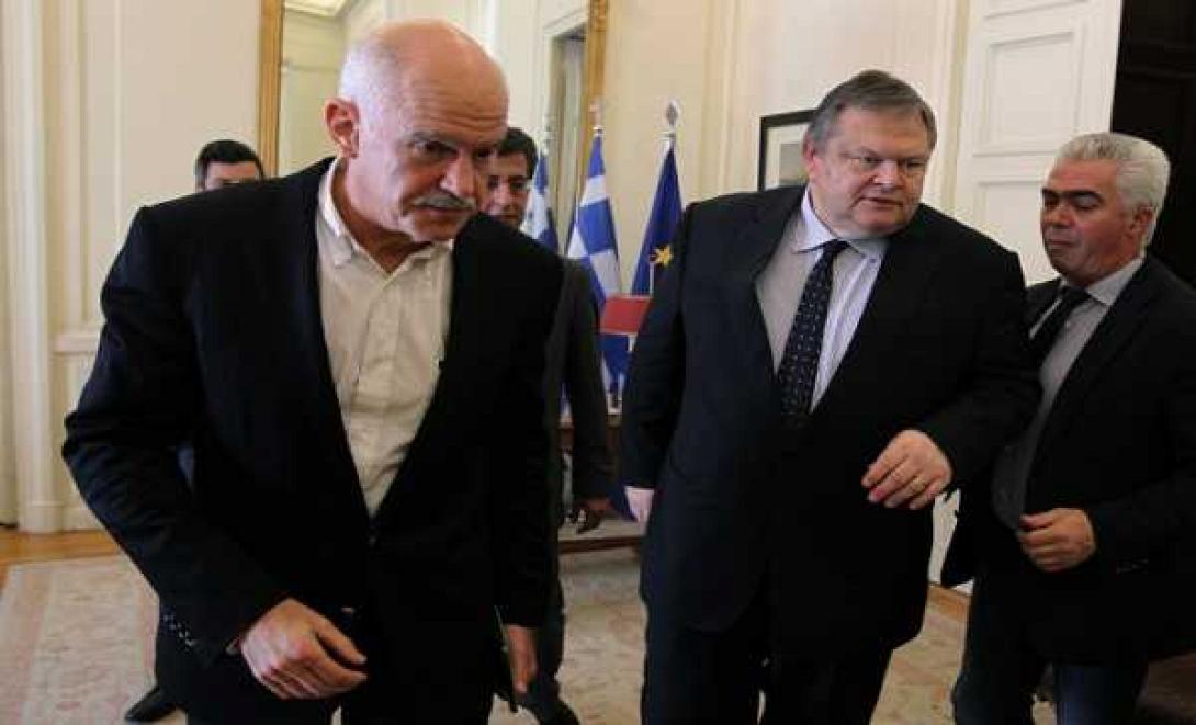 Ολοκληρώθηκε η συνάντηση Ευ. Βενιζέλου- Γ. Παπανδρέου στη Βουλή