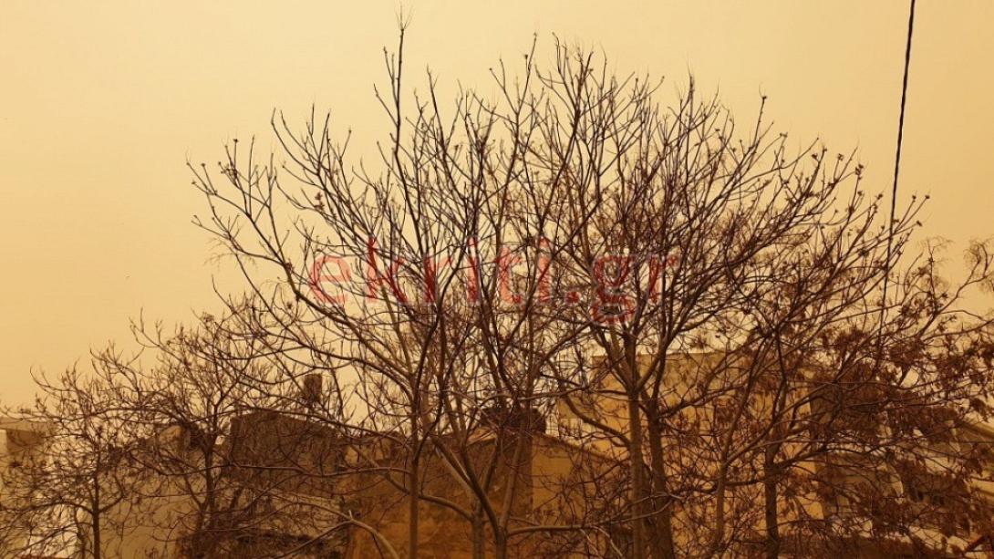 Απόκοσμο το σκηνικό.