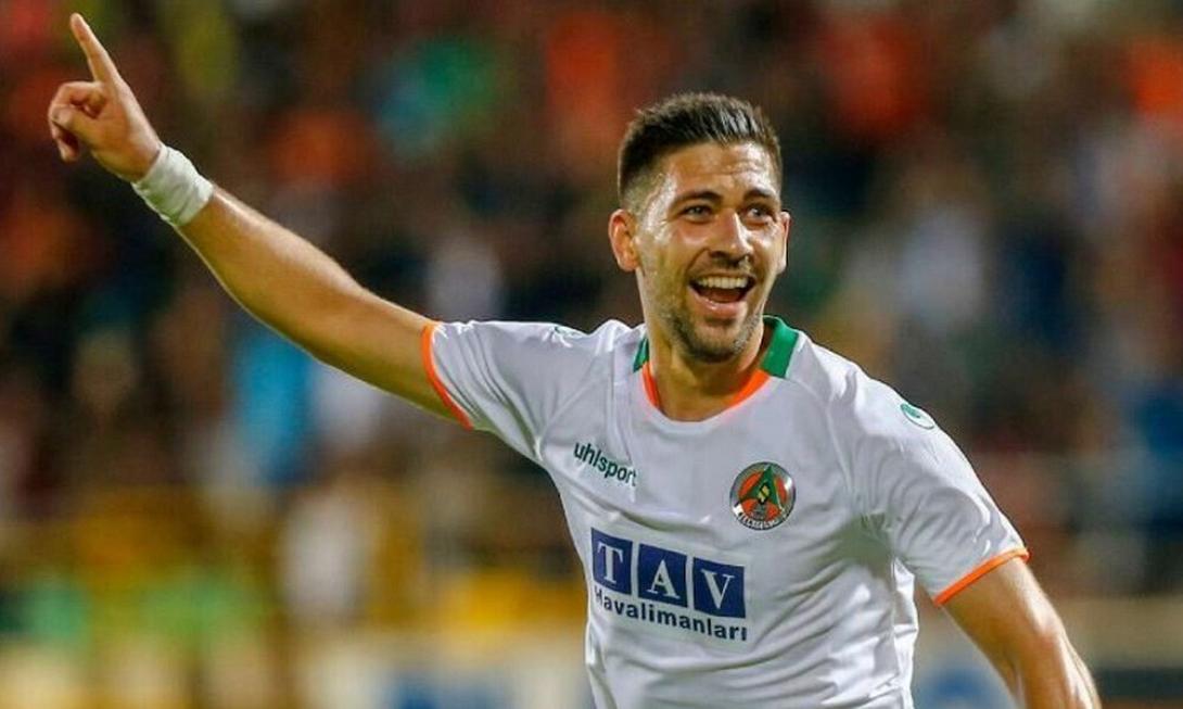 Τάσος Μπακασέτας