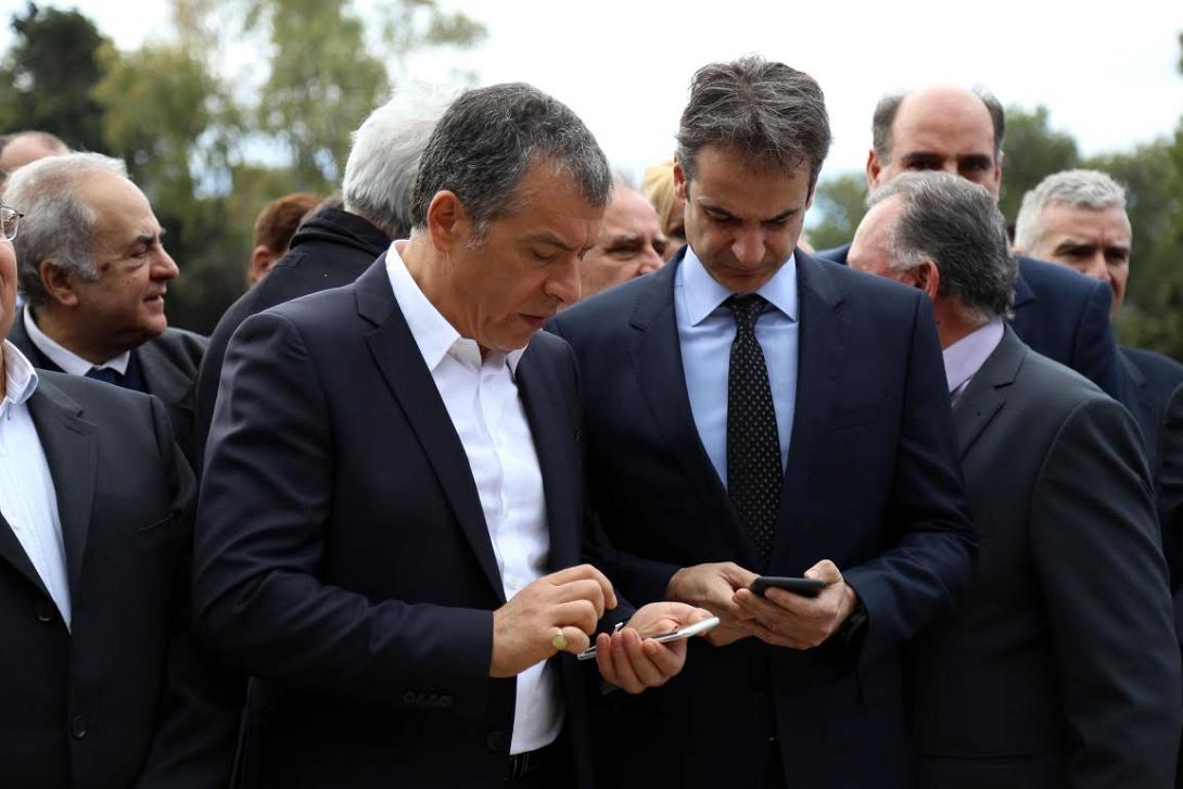 θεοδωρακης,μητσοτάκης