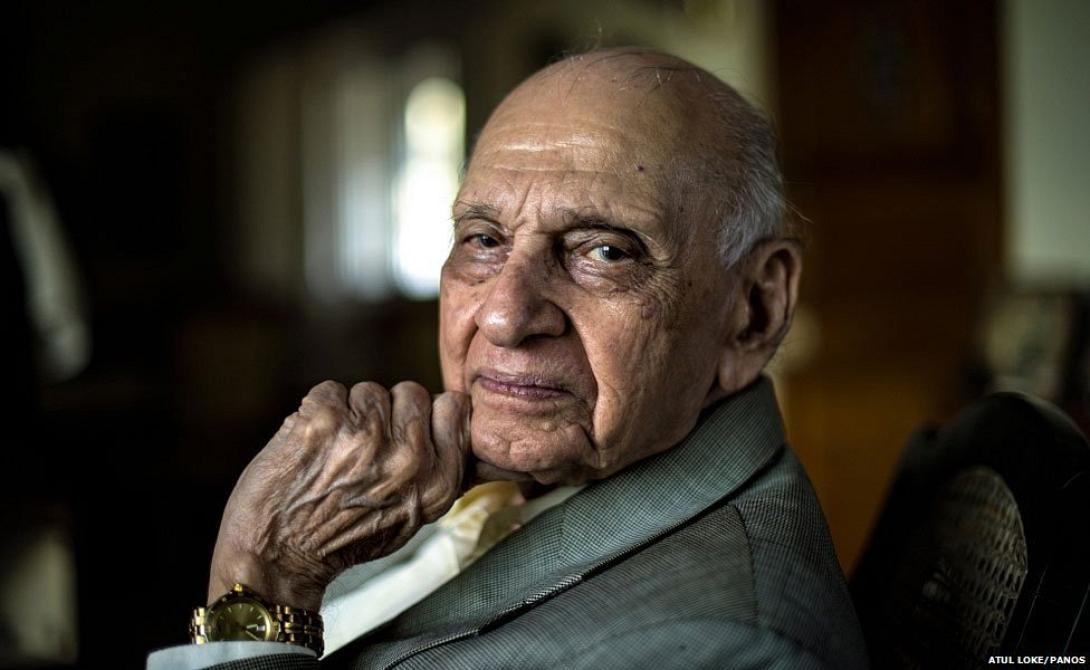 Ινδός σεξολόγος Δρ Mahinder Watsa