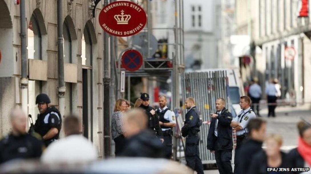 Πυροβολισμοί στην Κοπεγχάγη σε εκδήλωση για την ελευθερία του λόγου 