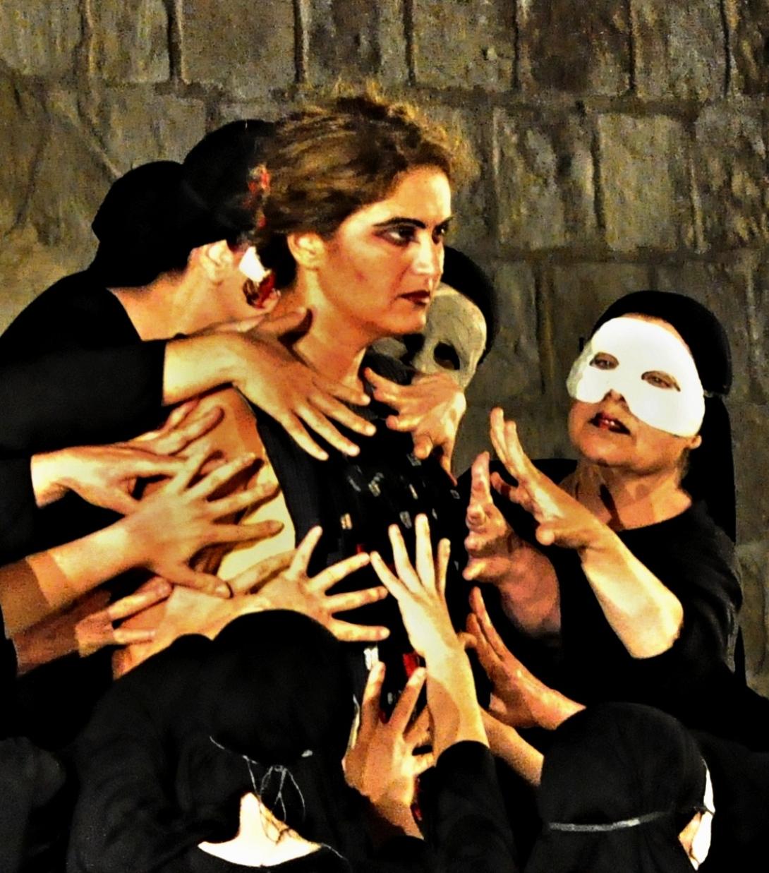 Η Θεατρική Ομάδα Καθηγητών στο Φουρνί