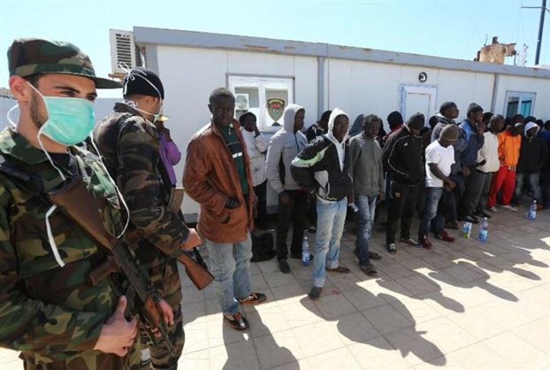 Νεκροί και αγνοούμενοι σε νέο ναυάγιο με μετανάστες ανοιχτά της Λιβύης