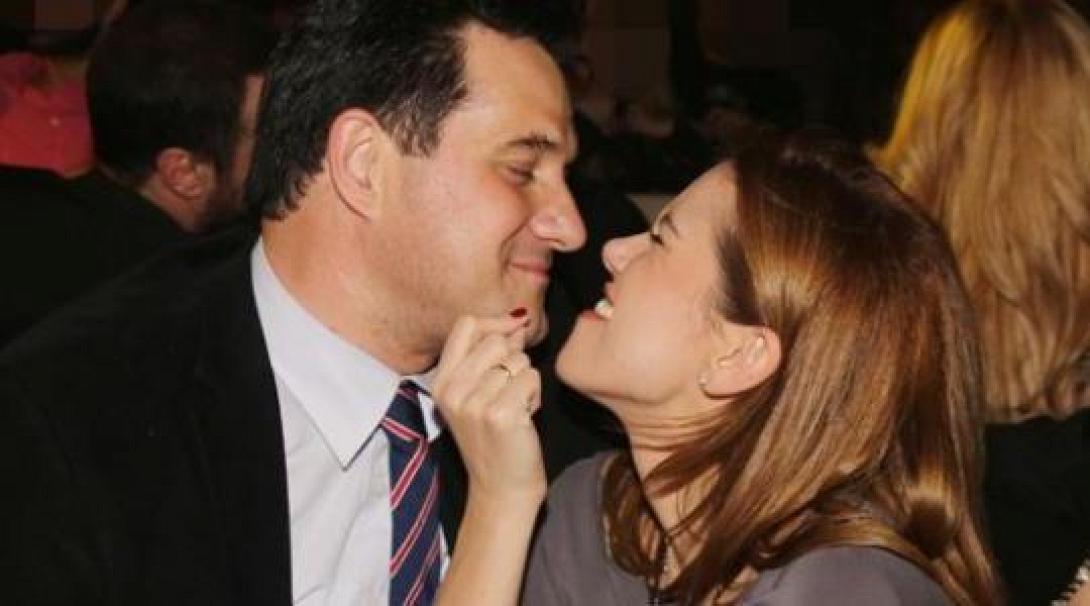 Τώρα ο Άδωνις και σε ... τραγούδι