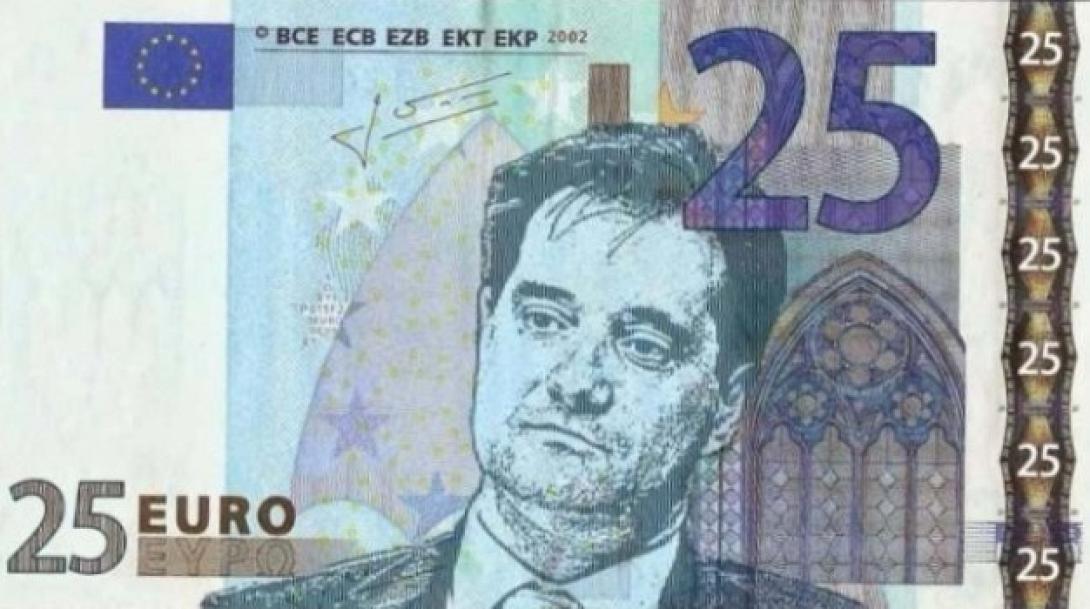 Ο Μπέπε Γκρίλο σατιρίζει τον Άδωνι