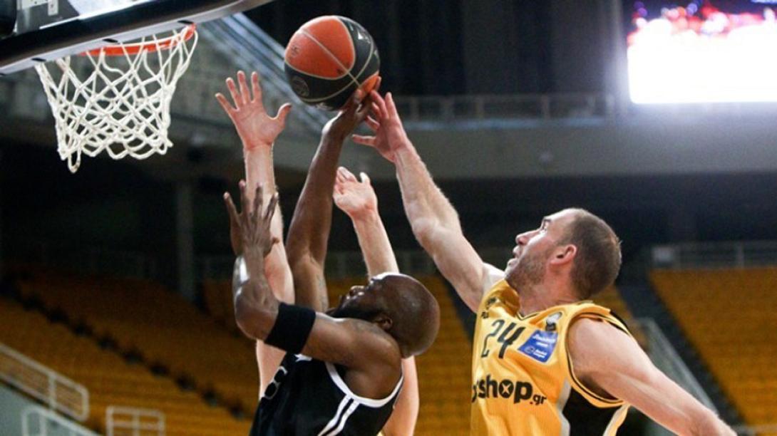 Φάση απο το παιχνίδι ΑΕΚ-ΠΑΟΚ.jpg