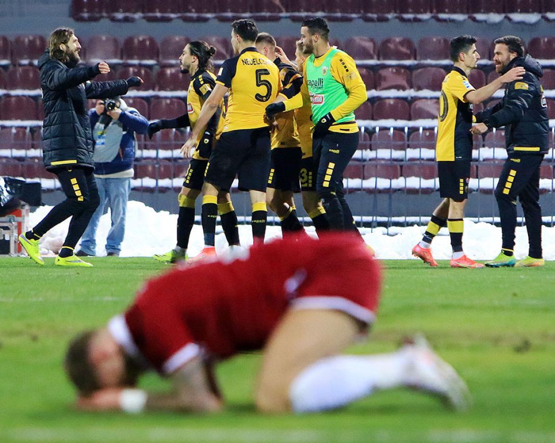 ael-aek.jpg