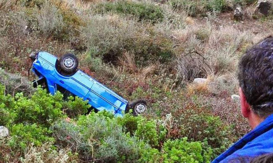 γκρεμός αυτοκίνητο