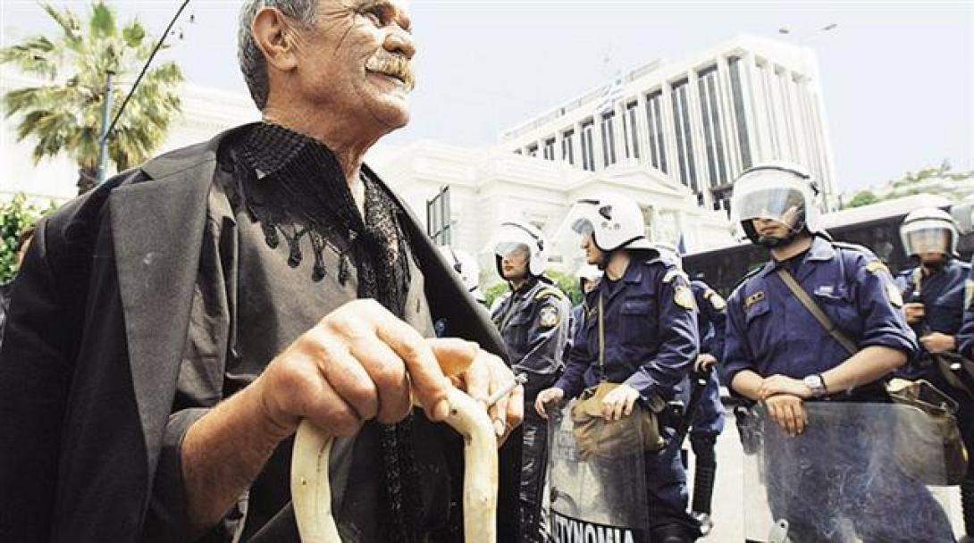 Θεοχάρης σε αγρότες: Ότι μου πουν θα κάνω για το φορολογικό σας