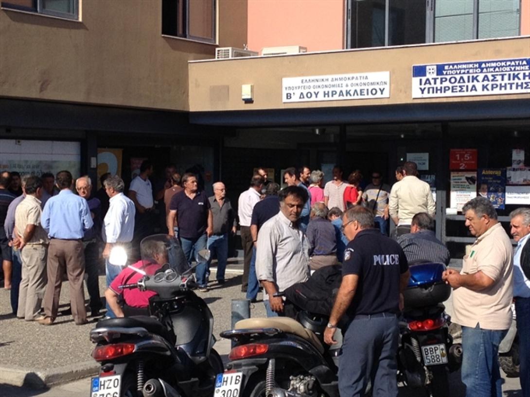 Κινητοποιήσεις αγροτών σήμερα στις  Δ.Ο.Υ της Κρήτης