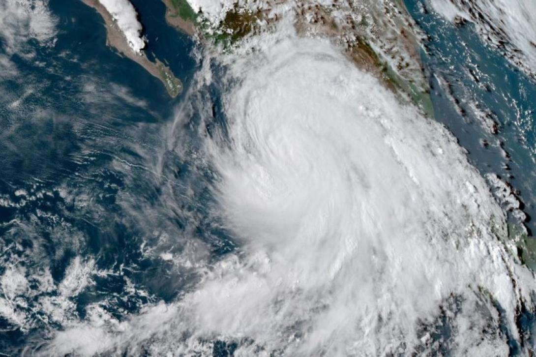 τυφώνας άιντα