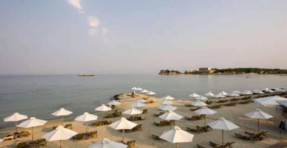 "Φουσκοθαλασσιές" φέρνει το νομοσχέδιο για τον αιγιαλό