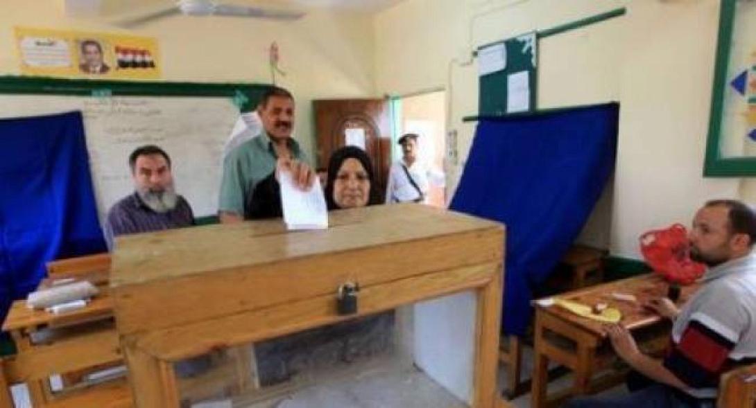 Εγκρίθηκε το νέο σύνταγμα στην Αίγυπτο