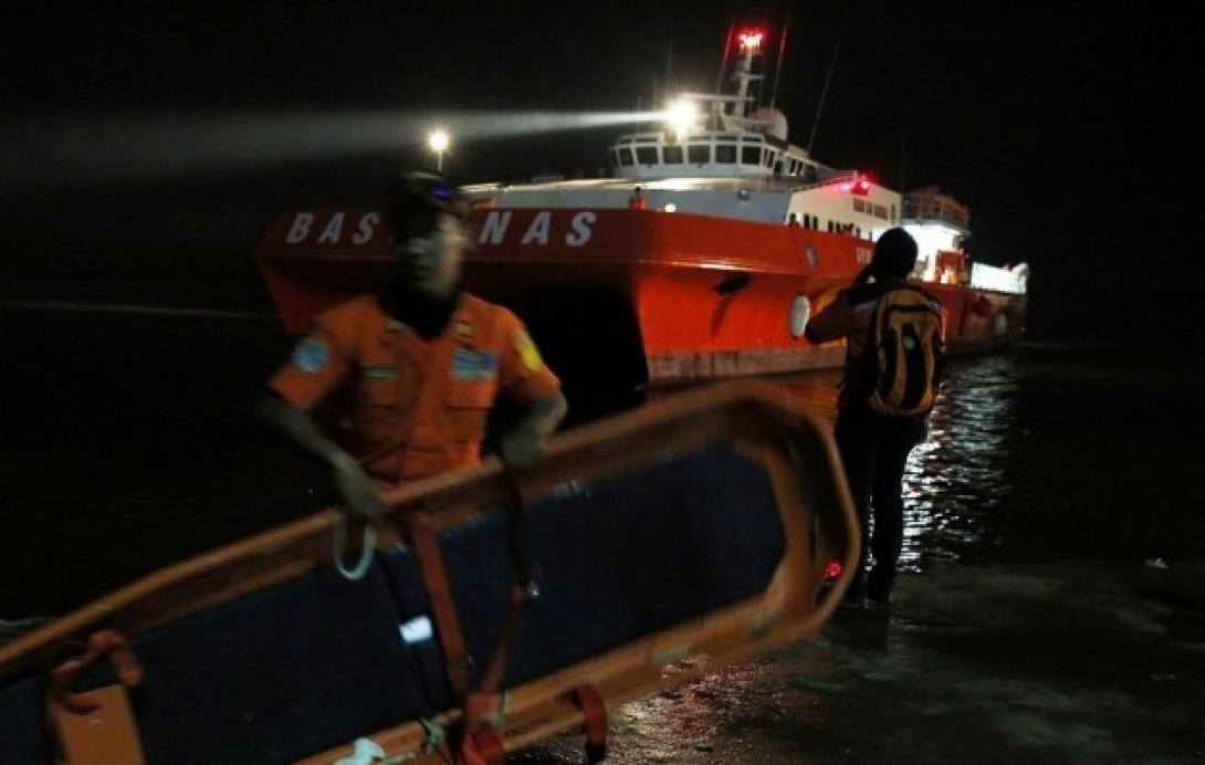 Ινδονησία: Δύτες βρήκαν και το δεύτερο μαύρο κουτί του αεροσκάφους της AirAsia 