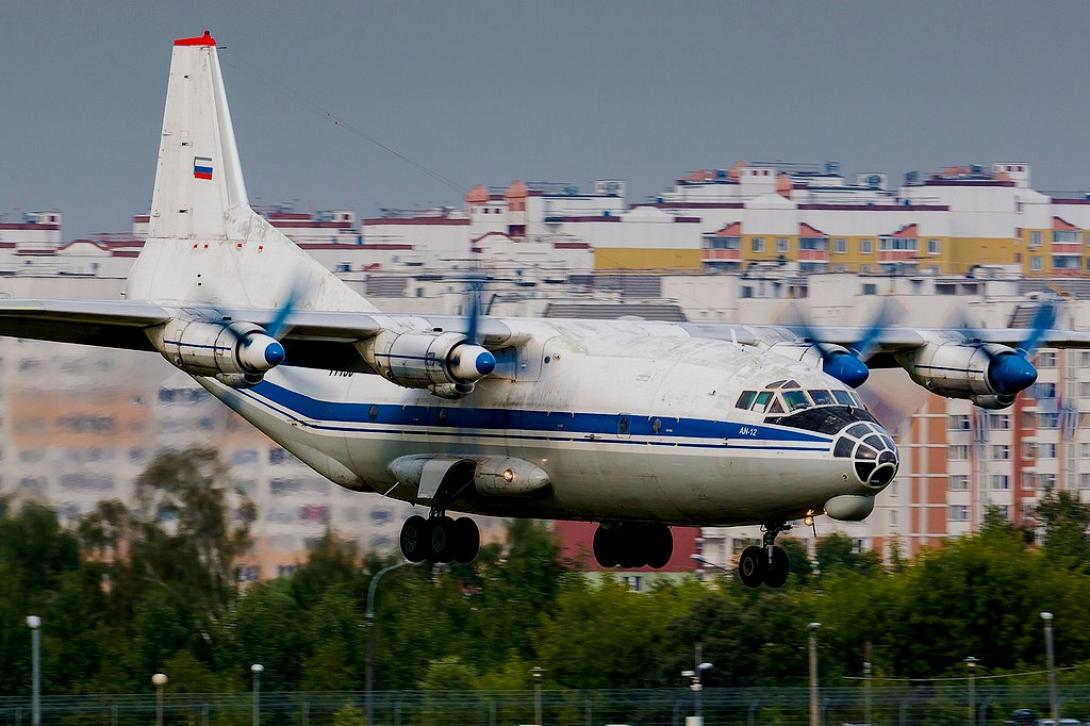aircraft-antonov-an-12-registration-ra-11130-3215e3e4ff_b.jpg