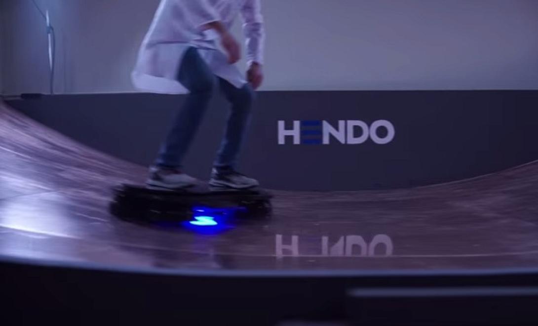 Ένα αιωρούμενο πατίνι που προστατεύει από το σεισμό