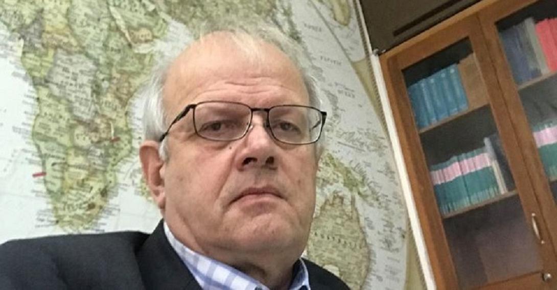 άκης τσελέντης