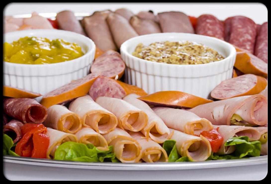 Οι 5 πιο βλαβερές τροφές που έχουμε στο ψυγείο μας