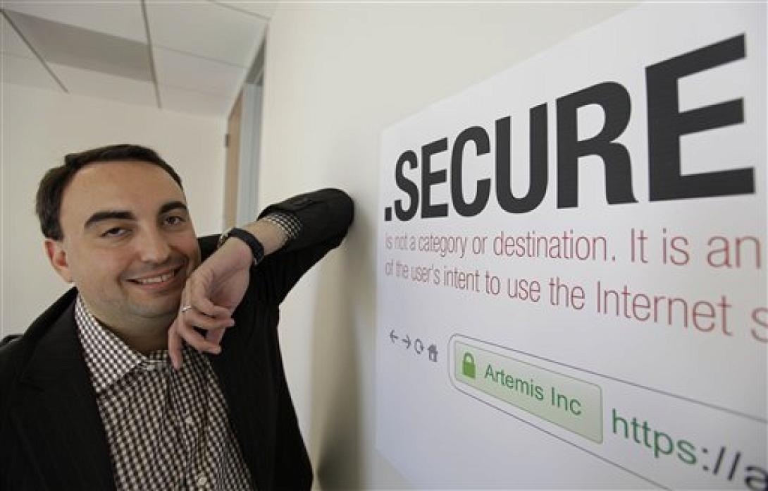 αλεξ σταμος επικεφαλης ασφαλειας fb