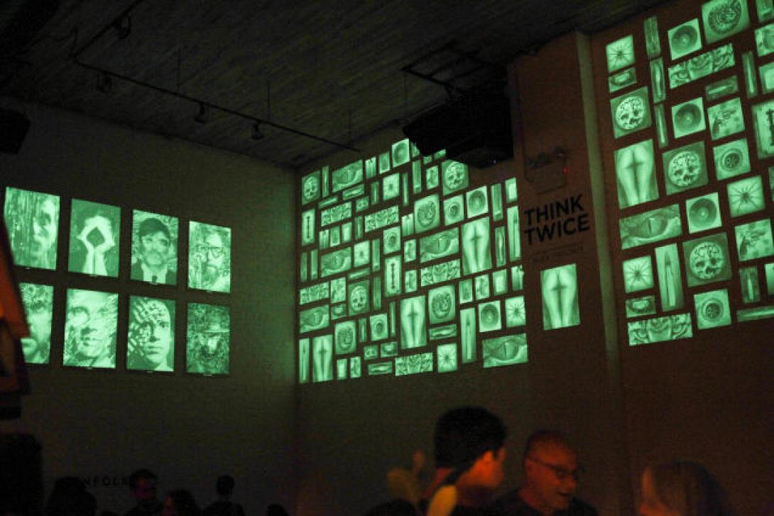 Έργα τέχνης που αλλάζουν στο σκοτάδι!