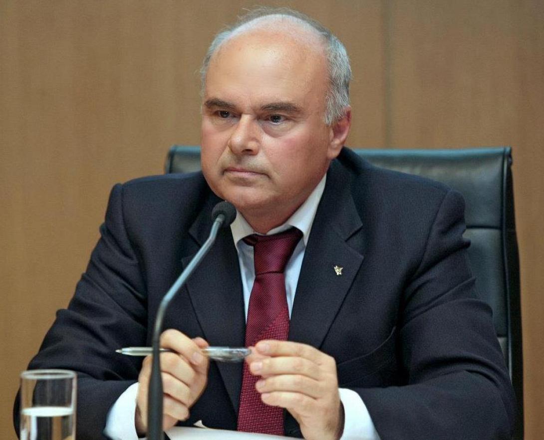 μανώλης αλιφιεράκης