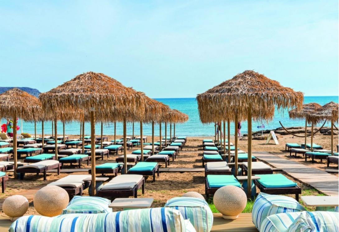 παραλία beach bar