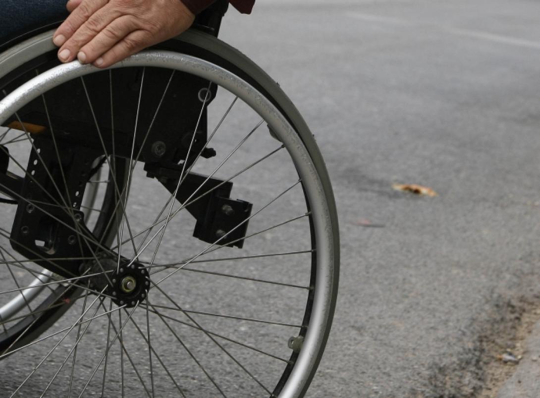 "Προσπαθώ 10 μήνες να αποκτήσω αναπηρικό αυτοκίνητο" - Επιστολή γυναίκας ΑμεΑ προς τον Α. Σαμαρά