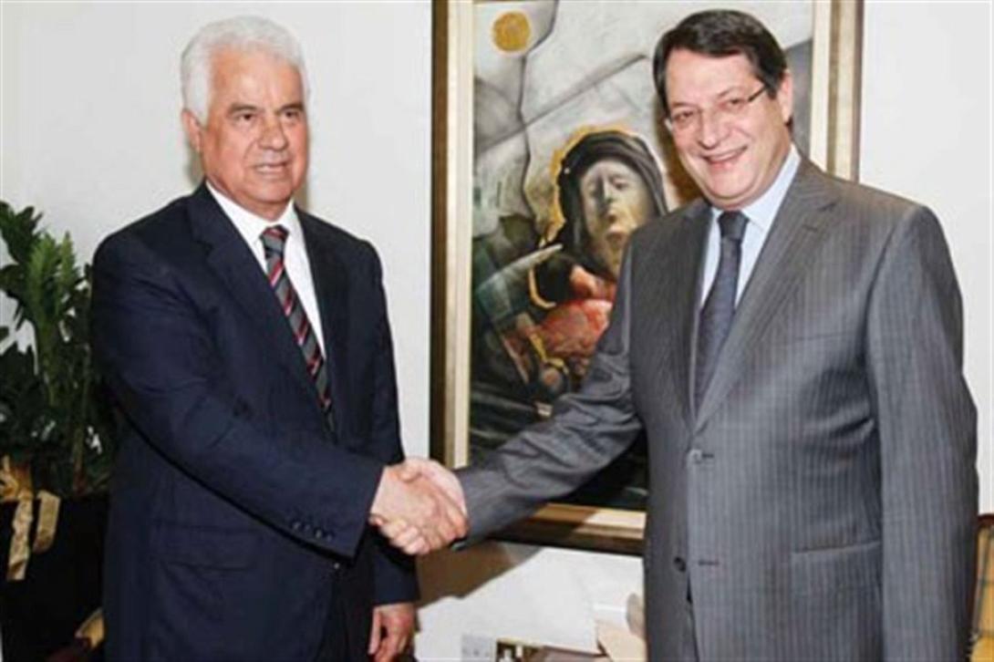 Σε δημοψηφίσματα συμφώνησαν Αναστασιάδης - Έρογλου