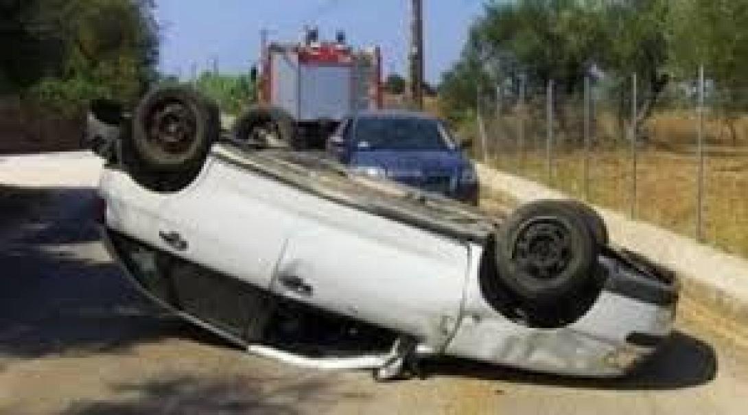 Τροχαίο με ανατροπή στου Κοκκίνη το Χάνι