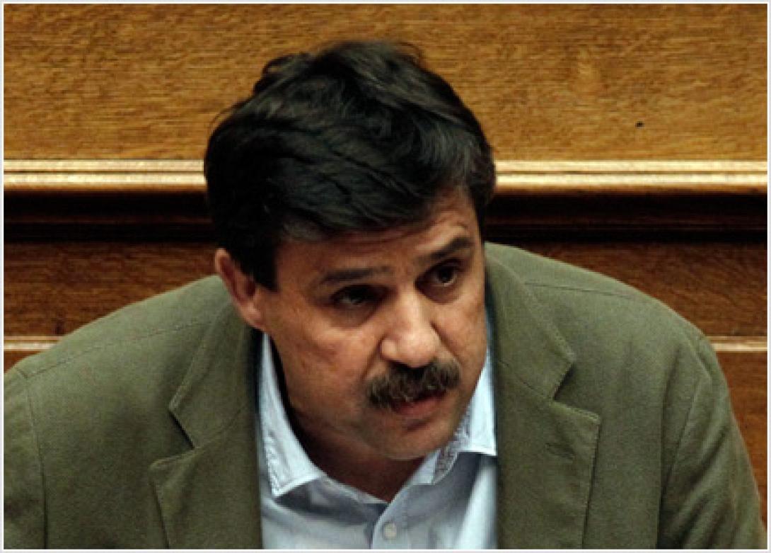 Ανδρέας Ξάνθος: Η αμετροέπεια και η χυδαιότητα ενός Διοικητή