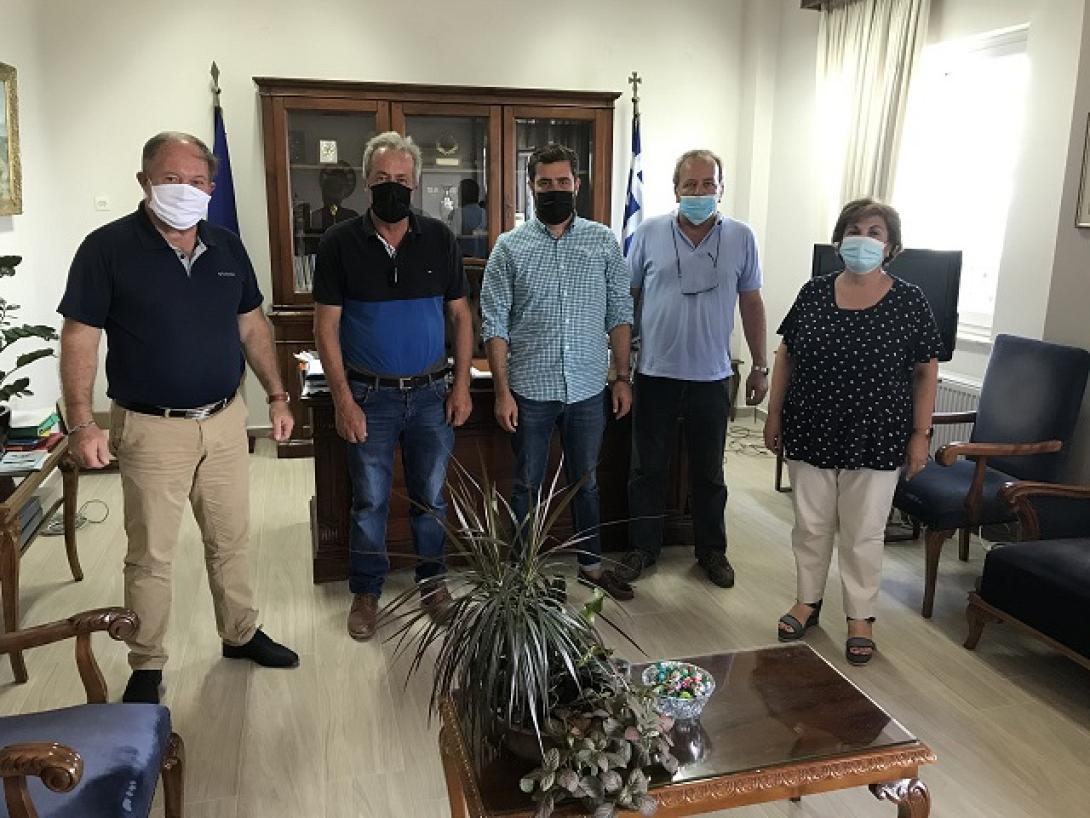 Λασίθι: Σύσκεψη Αντιπεριφερειάρχη με τον πρόεδρο ΤΕΕ/ΤΑΚ