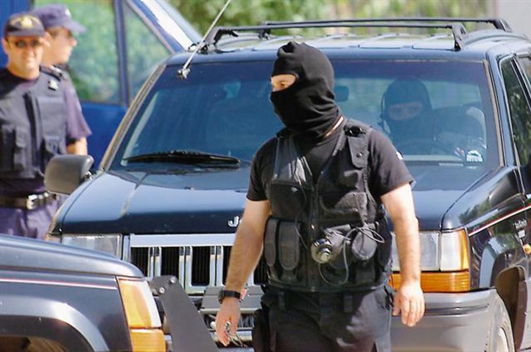 Έρευνες στη Βαρυμπόμπη για βλήμα ρουκέτας