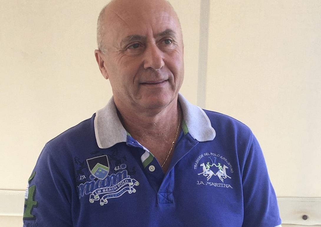 νίκος αντωνακάκης