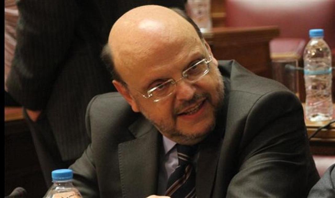 Αντώναρος: "Αφήστε τον Καραμανλή έξω από σπέκουλες"